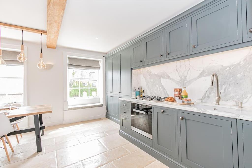 Oxfordshire Living - The Vanbrugh Apartment - Woodstock Exteriör bild