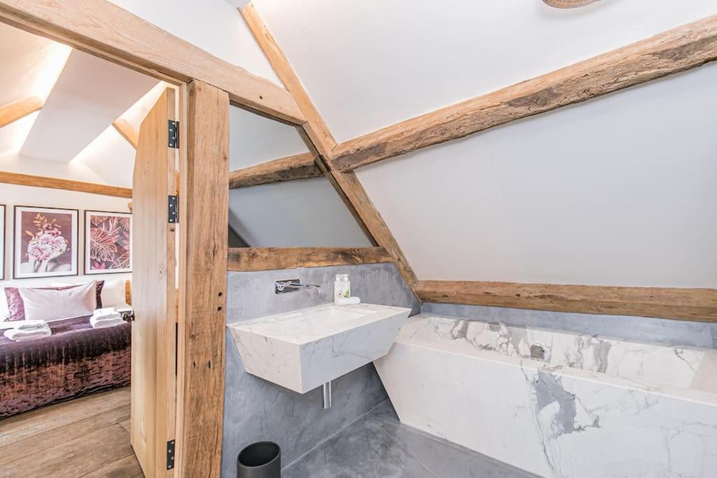 Oxfordshire Living - The Vanbrugh Apartment - Woodstock Exteriör bild