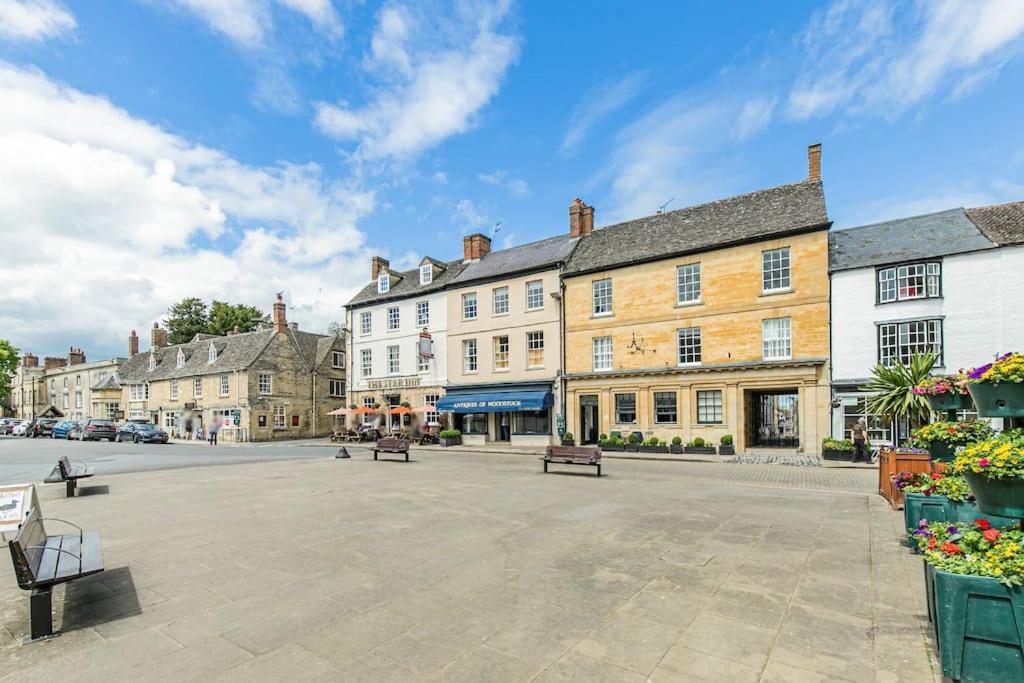 Oxfordshire Living - The Vanbrugh Apartment - Woodstock Exteriör bild