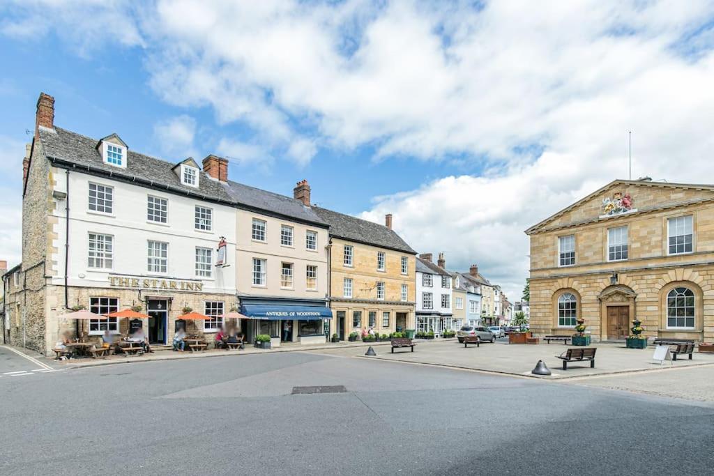 Oxfordshire Living - The Vanbrugh Apartment - Woodstock Exteriör bild